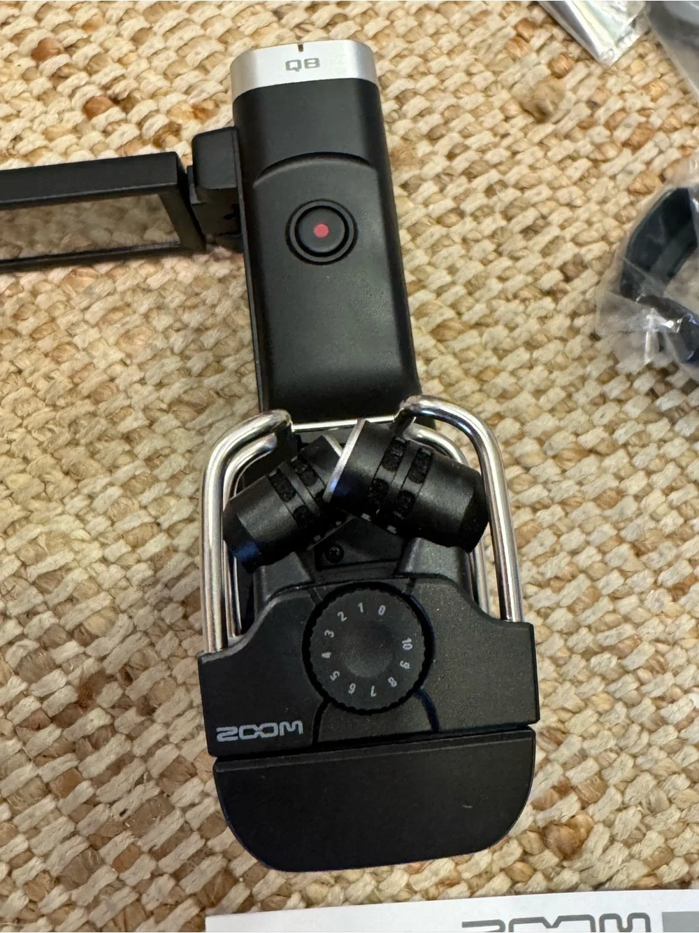 Zoom Q8 Handy Video & 4-Track Audio Recorder HD Camera Bundle w/ Box⁠- used once